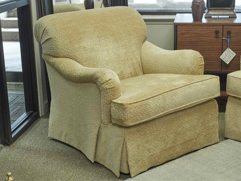 Henredon English Roll Arm Chair in Camel