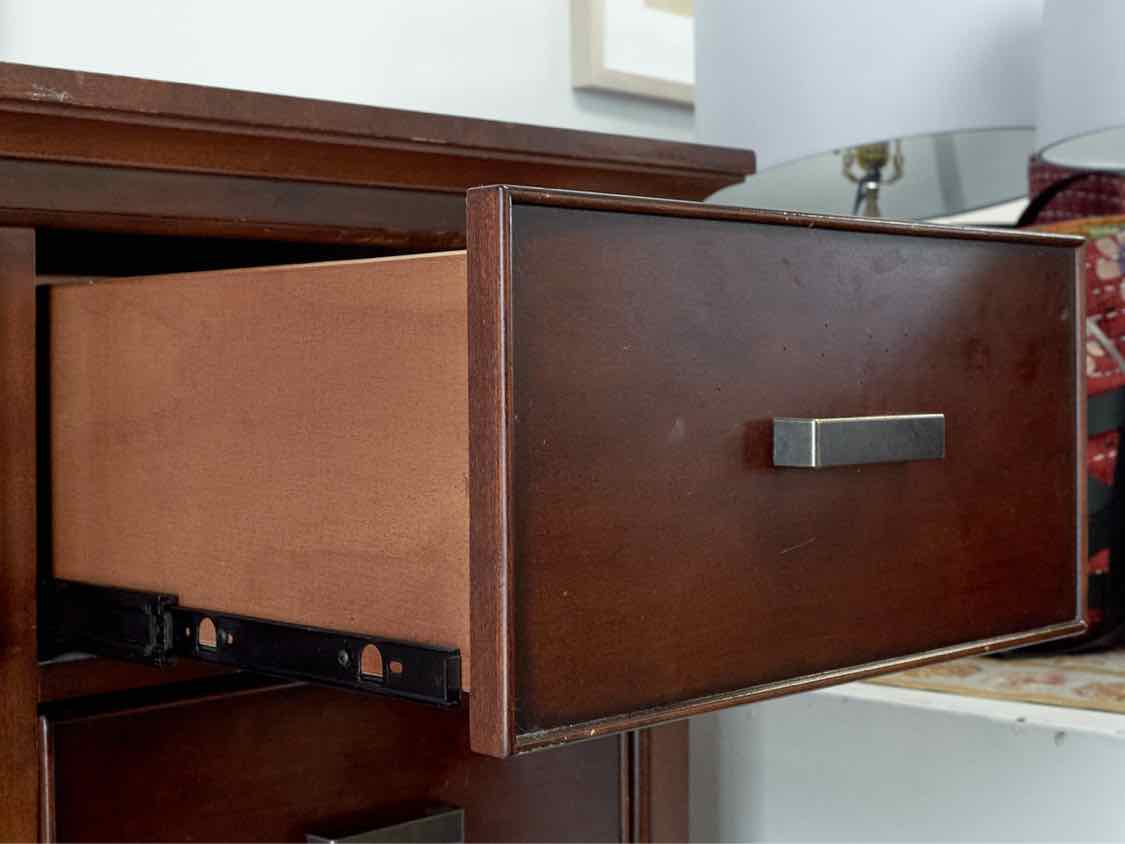 8-Drawer Dresser in Cherry Finish with Inlaid Top & Bronze Pulls