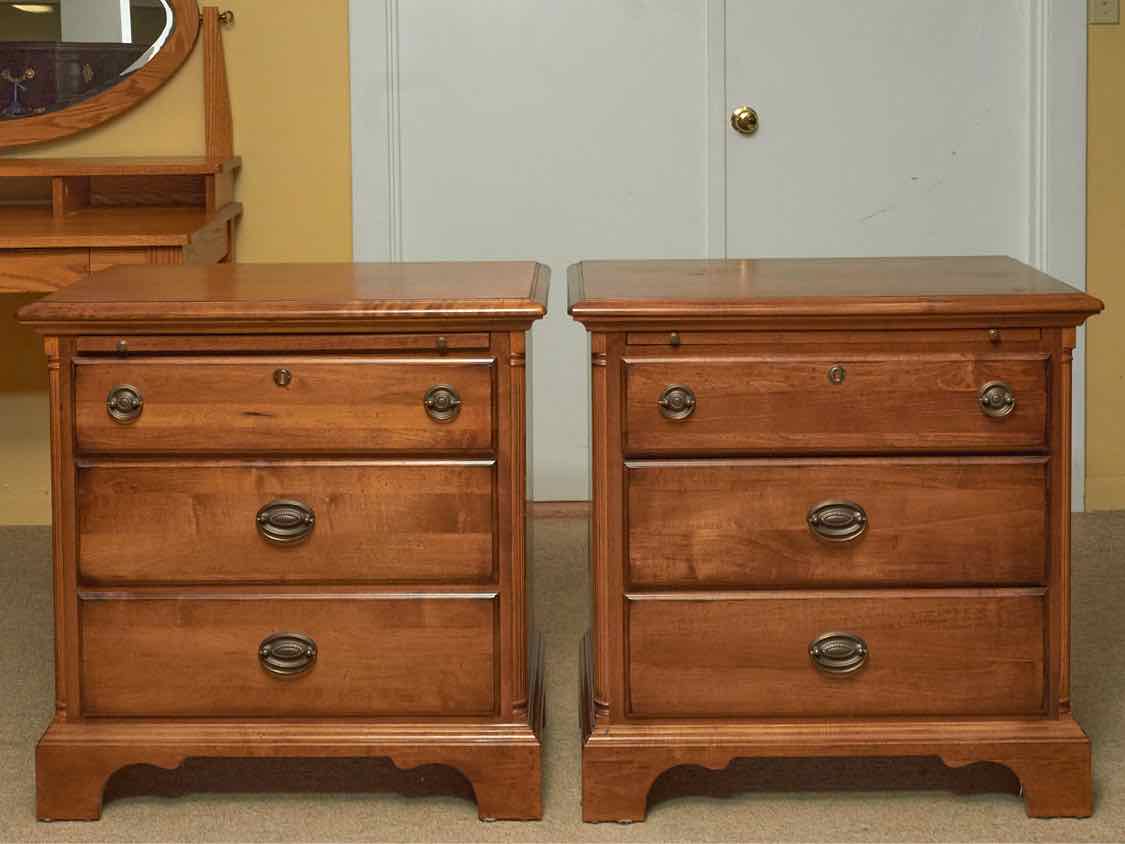 Pair Of Vaughan Furniture  Orvis  3  Drawer Bedside Chests