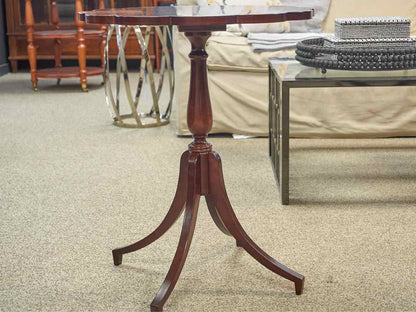 Bombay Mahogany Pie Crust Pedestal Side Table