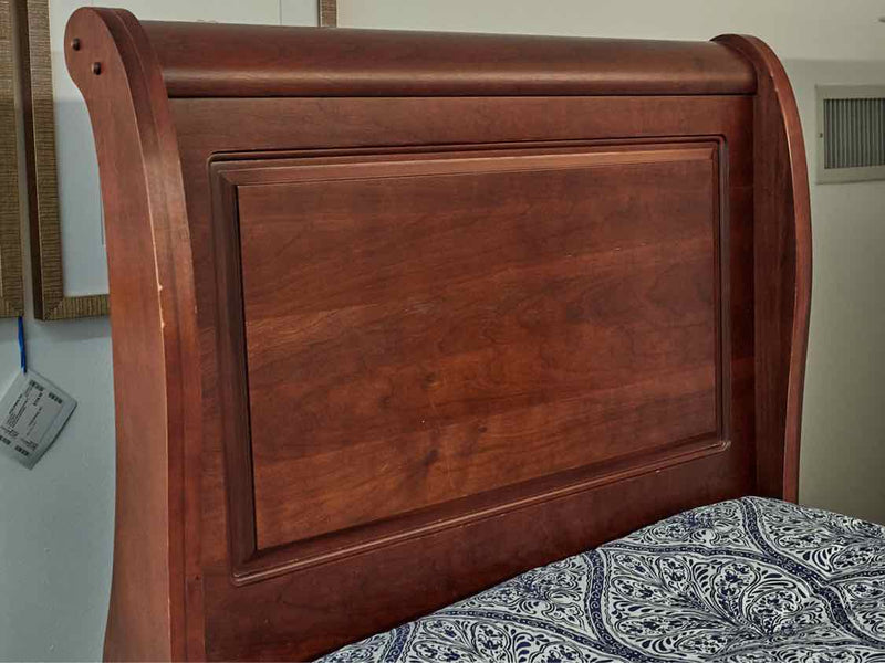 Vaughan Bassett Cherry Twin Sleigh Bed