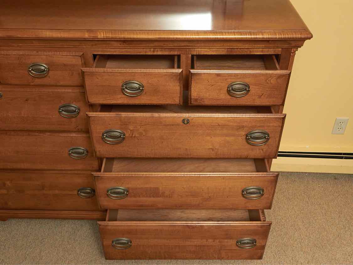 Vaughan Furniture Orvis  Cherry 10 Drawer Dresser Includes Mirror