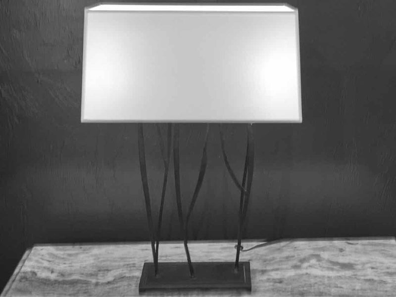 Linear Table Lamp