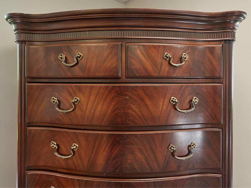 Thomasville Mahogany 8 Drawer Chest with Bronze Ornate Pulls