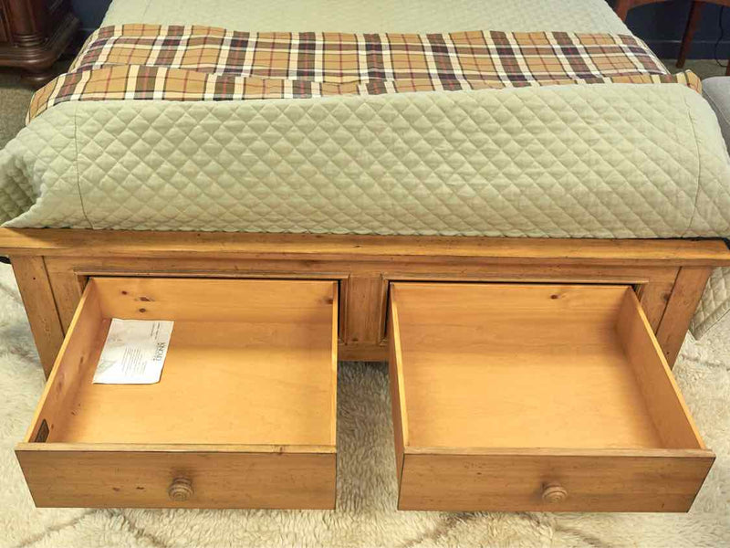 Kincaid Pine Queen Storage Bed