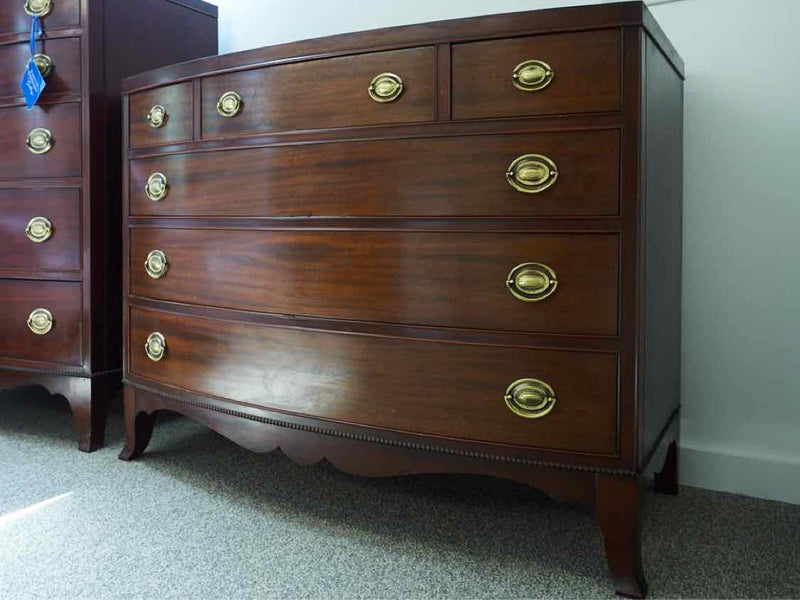 Mahogany Bowfront Dresser W/ Beaded Trim