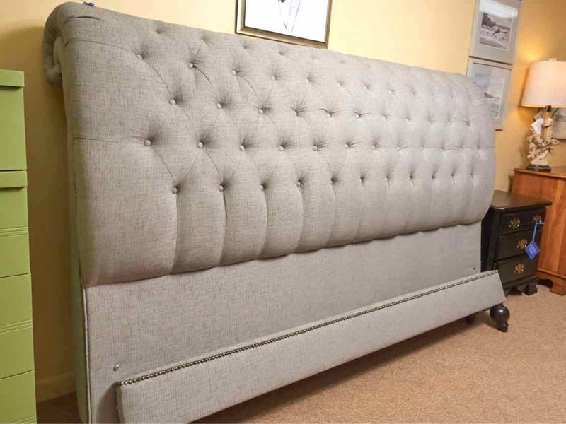 Jonathan Louis Gray Tufted Upholstered King Bed With Siderails & 3 Wooden Slats