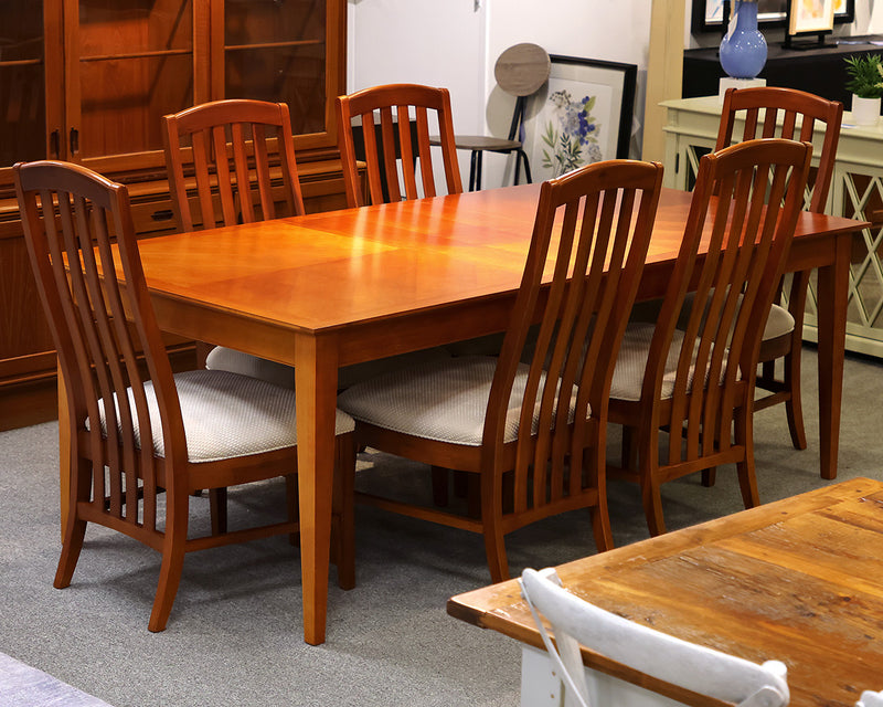 Thomasville Cherry Dining Table w/3 Leaves and 6 Beige Upholstered Chairs