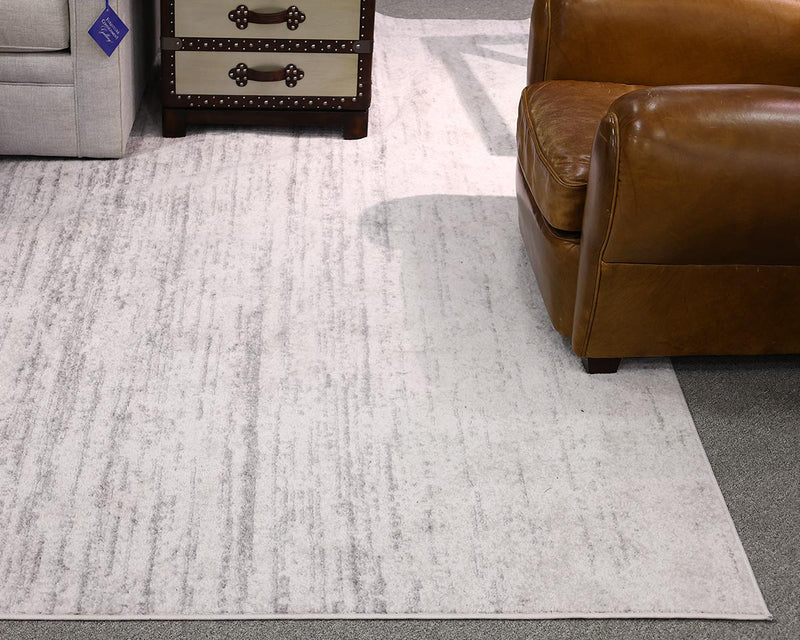 Grey & White 10 x 14 Area Rug