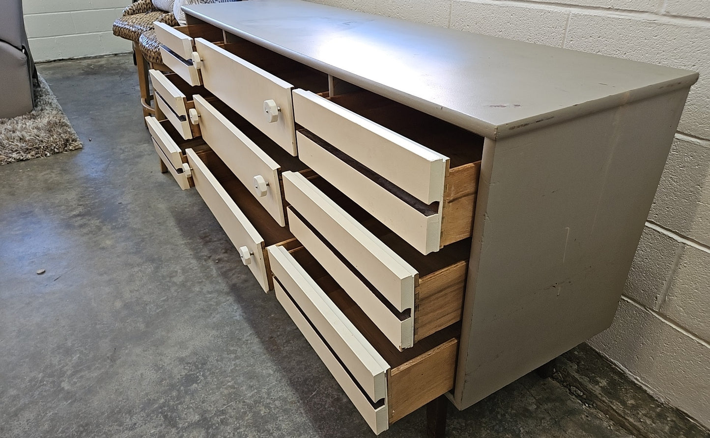 Stanley 9-Drawer Painted Dresser