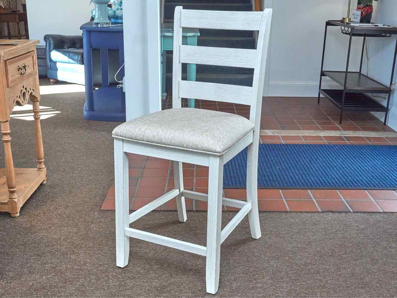 Set Of 4 Ashley Furniture  White Wash  Linen Cotton Blend CushionsCounter Stools