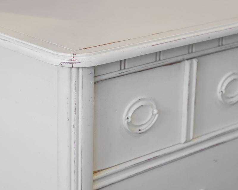 Ragazzi 2-Drawer Nightstand in Antique White