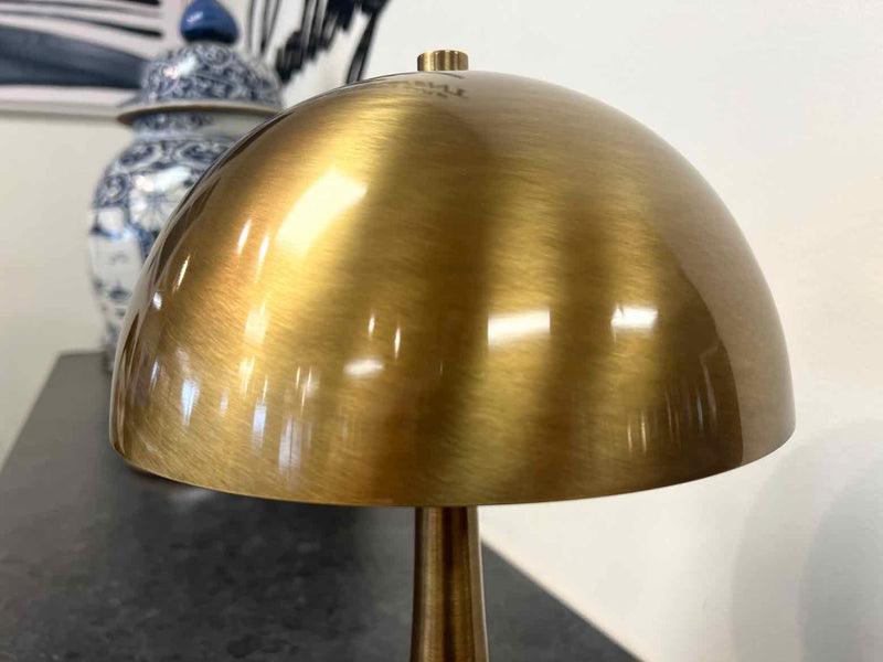 'Dame' Table Lamp