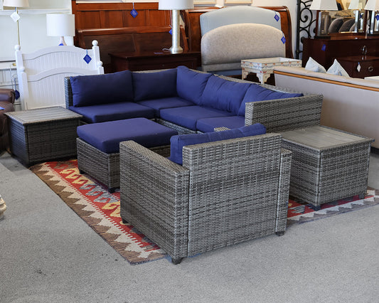 Outdoor 6 Piece Wicker Sectional Set With Navy Blue Cushions