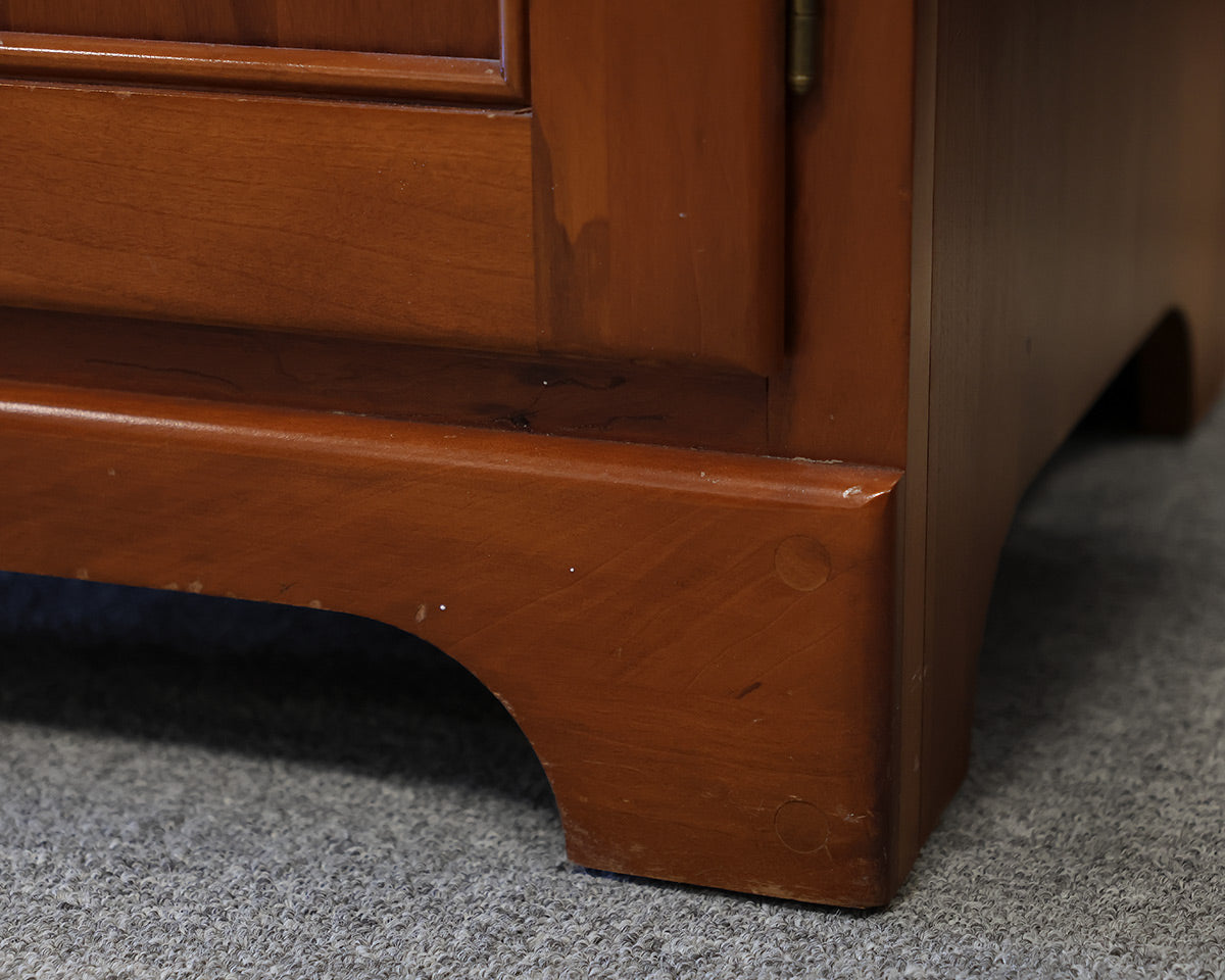 Shaker Single Drawer Nightstand with Cabinet in Cherry