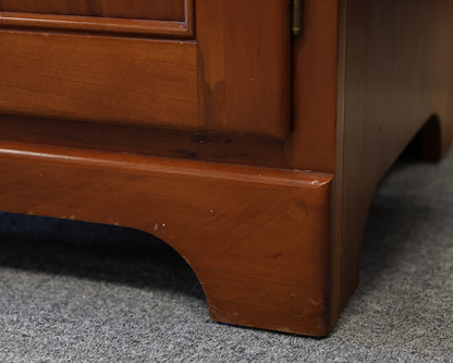 Shaker Single Drawer Nightstand with Cabinet in Cherry