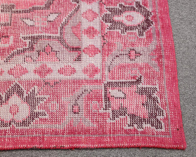 Flat Weave 6 x 9 Area Rug in Rose Tones