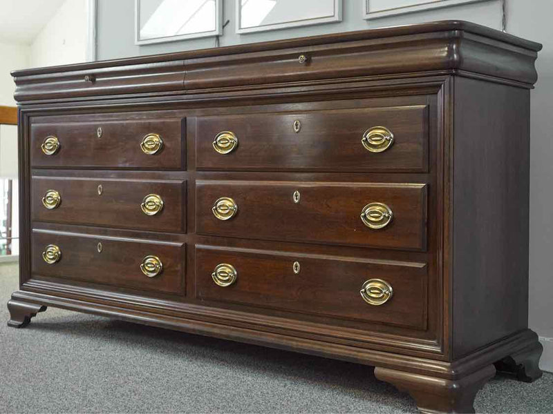 Jamestown Sterling Eight Drawer Mahogany Dresser