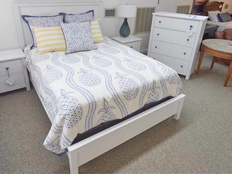 Vaughan Bassett "Fundamentals" Queen Bed