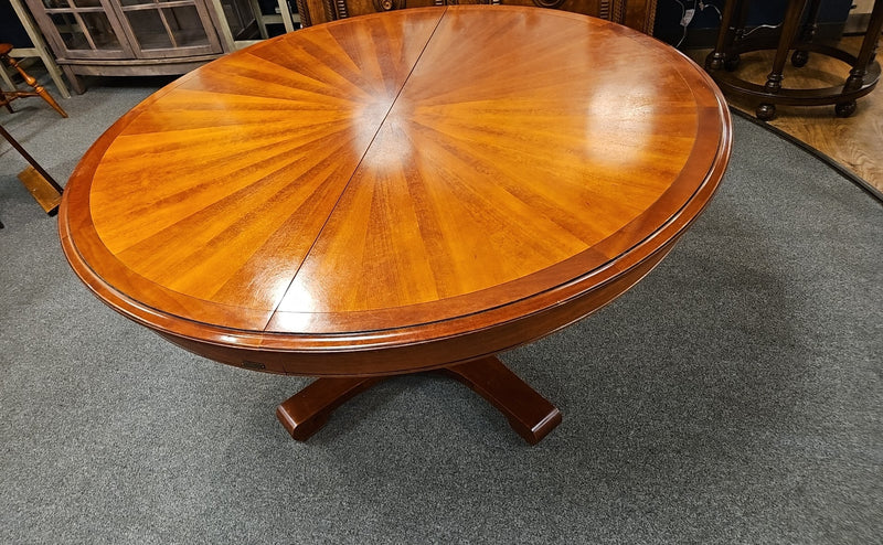 Grange Sunburst Dining Table