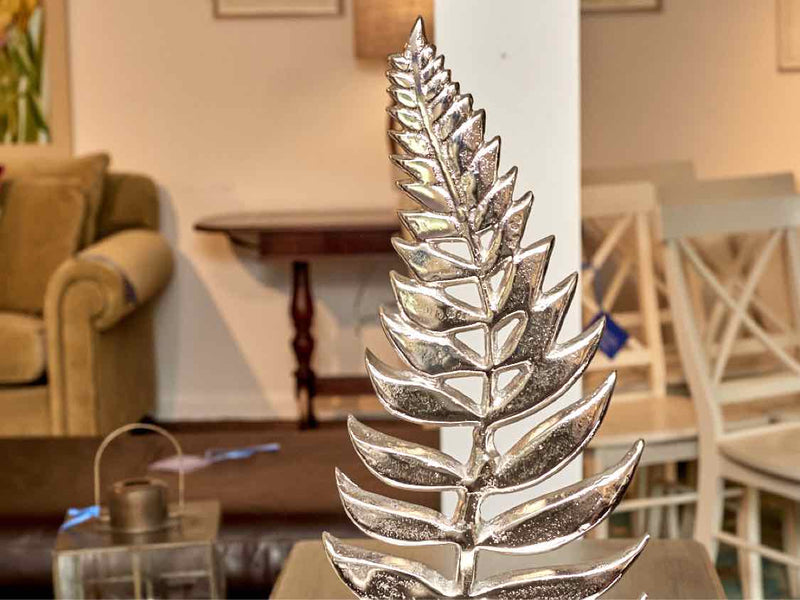 Silver Metal Fern Leaf On Black Quartz Base Decor