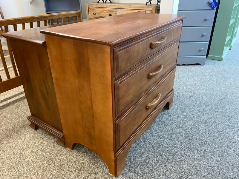 Cushman Colonial Maple Dresser