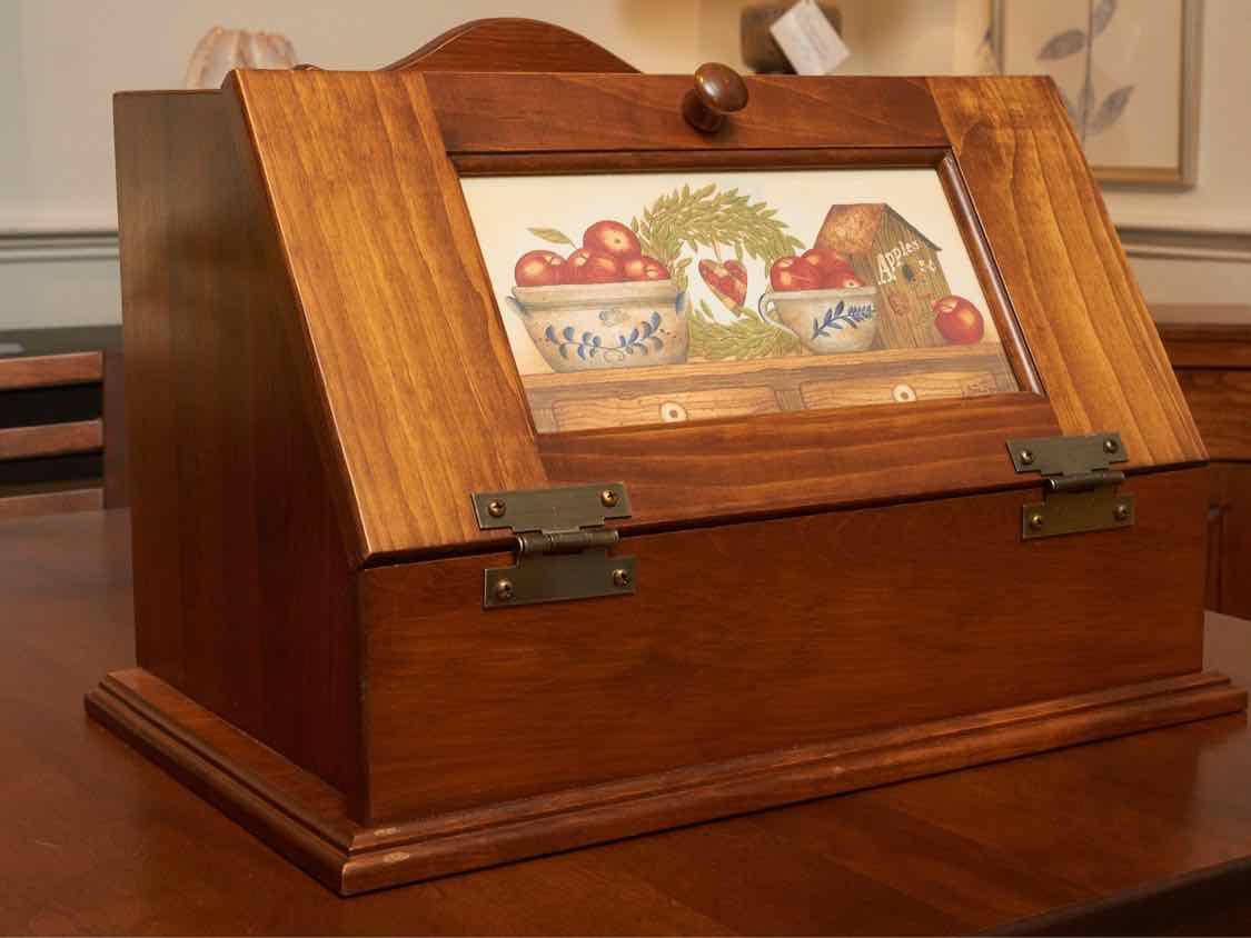 Stained Wood' Harvest Appler' Bread Box