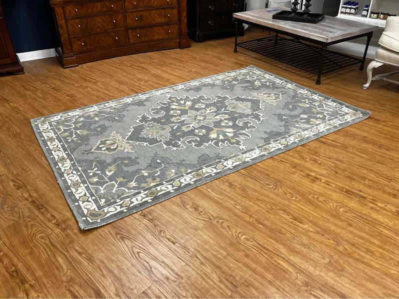 Boston Interiors Sage, Ivory, and Tan Area Rug