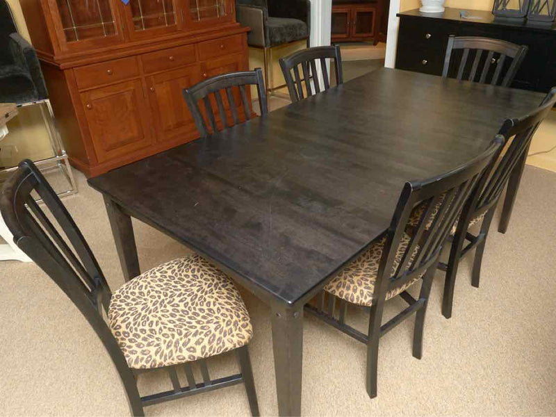 Canadel Distressed Black Finish Table 1 Leaf & 6 Chair Set