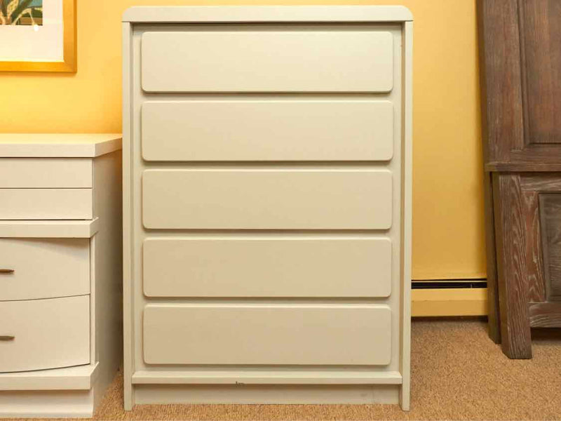 Child Craft 'Oyster Pearl' Finish 5 Drawer  Chest