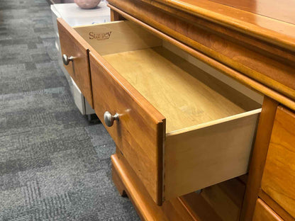 Stanley 6-Drawer Dresser w/ Arched Mirror